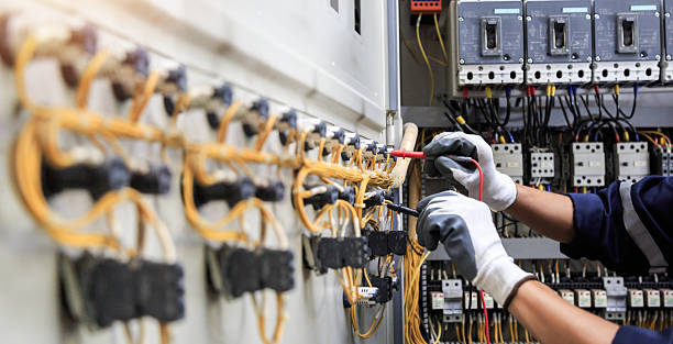 Professional Electrician technician working in Largo, MD